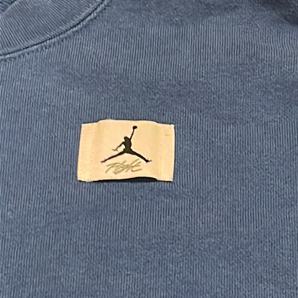 NEVER WORN WOMEN’S FRENCH BLUE JORDAN FLIGHT FLEECE CREWNECK SZ.SM PERFECT SHAPE - Picture 5 of 11